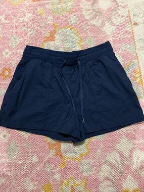 Lululemon Dance Studio High-Rise Short 3.5”